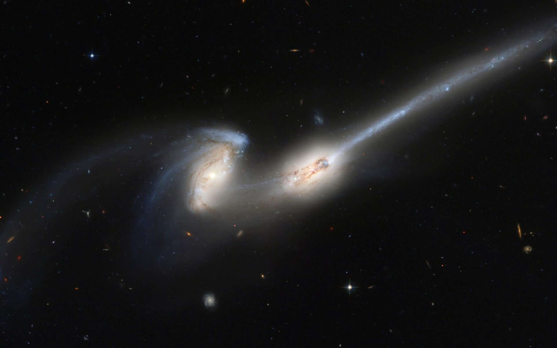 #AstroMiniBR: o baile cósmico das galáxias no Universo!